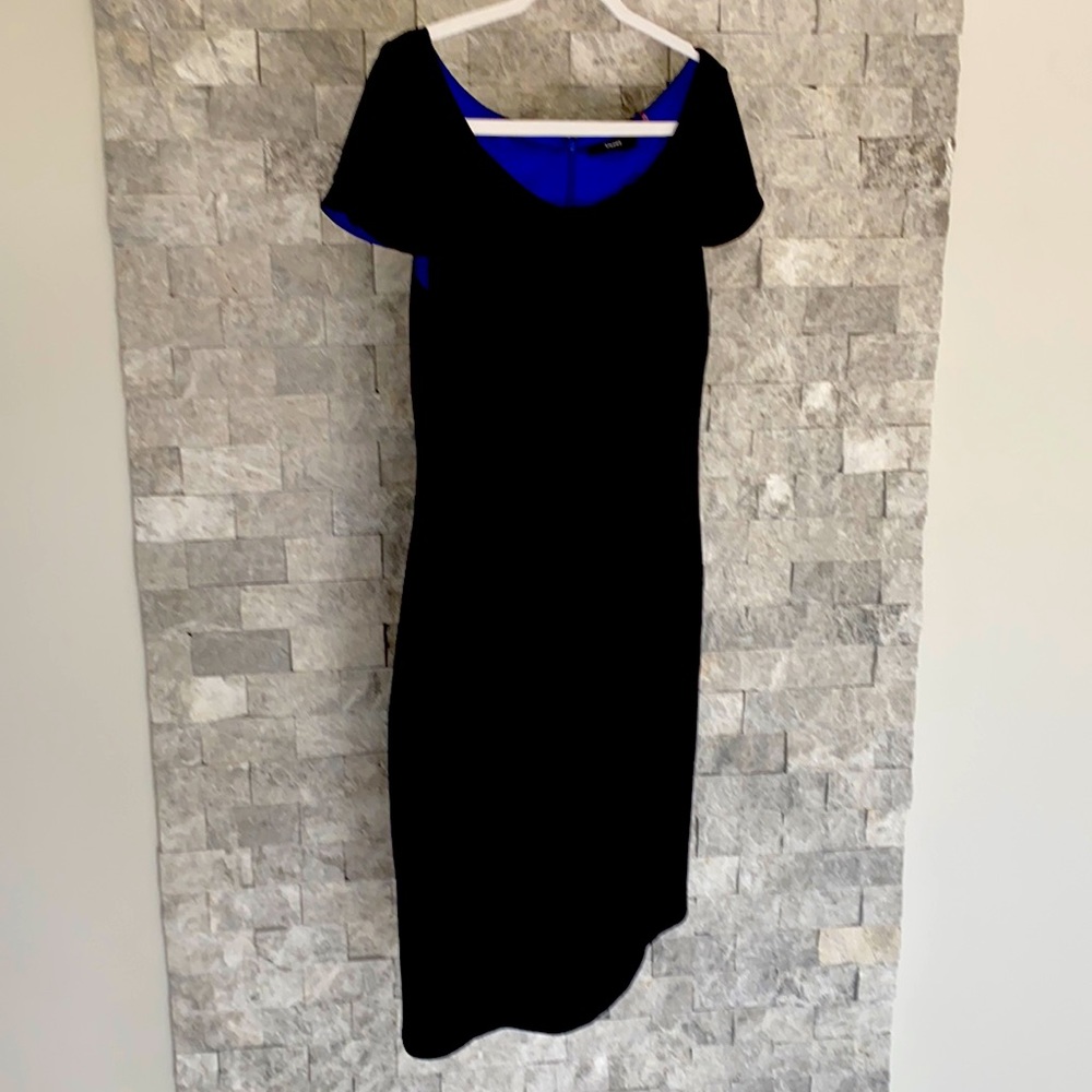 TAHARI dress for success!